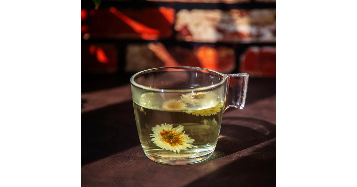 長時間看電腦必備!枸杞菊花茶功效多多,舒緩眼睛疲勞很有感!